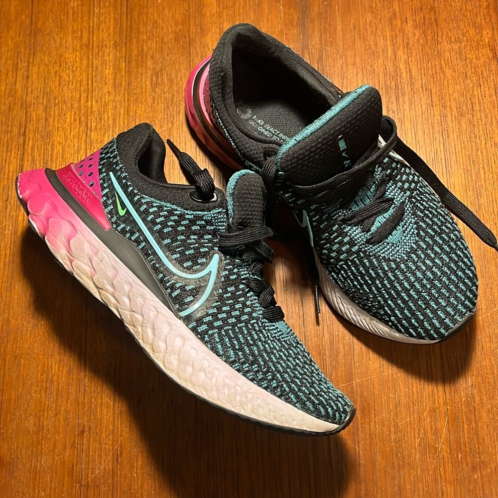 Nike Running Infinity react flyknit 8.5 women